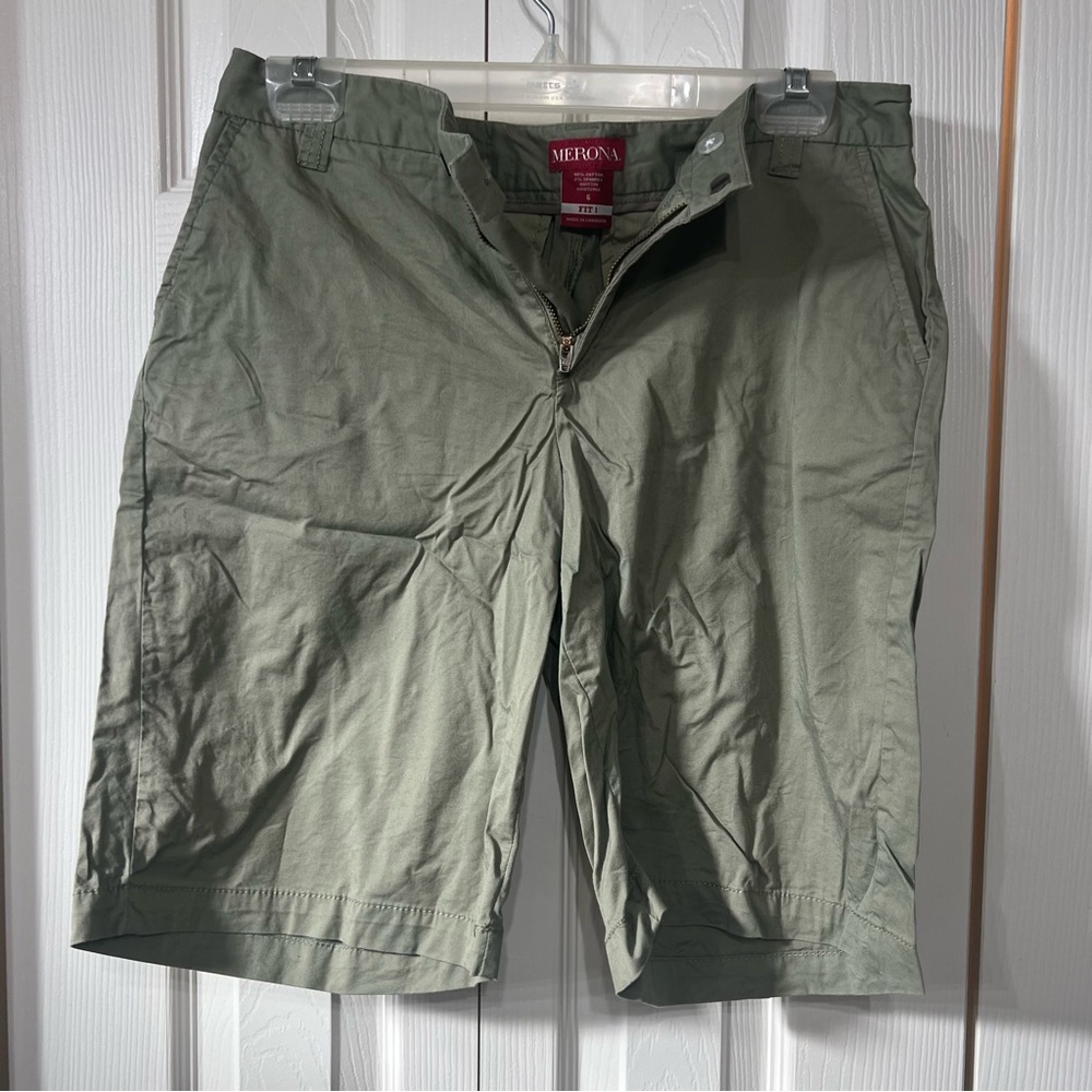Merona Wm 6 Olive Green Cotton Stretch Casual Shorts 10” Inseam Classic Summer